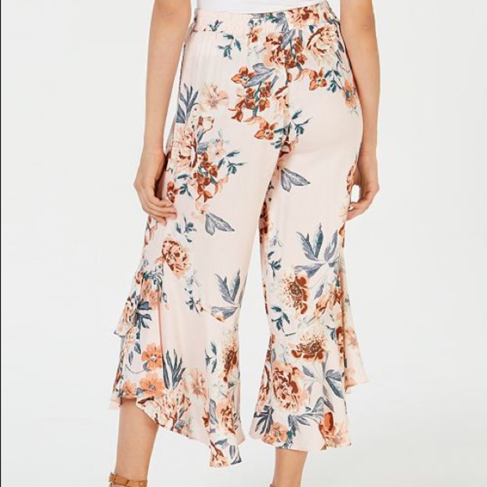 Ruffled Wide-Leg Pants - Picture 3 of 11